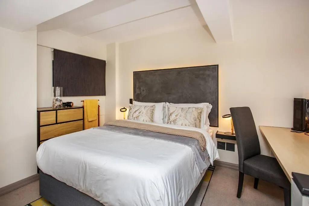 Beautiful City Haven 2Gyms With Pool & Parking Cape Town South Africa